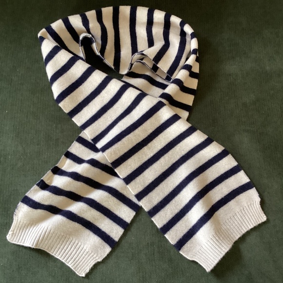 H&M Other - H&M Wool scarf